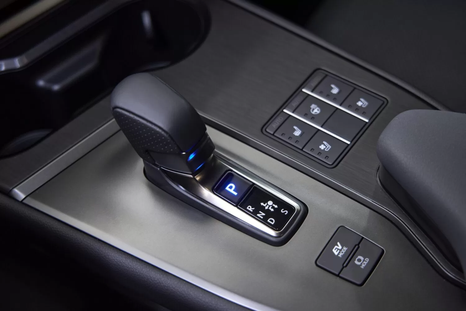 The interior design of the 2025 Lexus UX300h