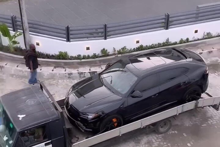 Seyi Vibez Lamborghini Urus arriving at his residence in Lagos 