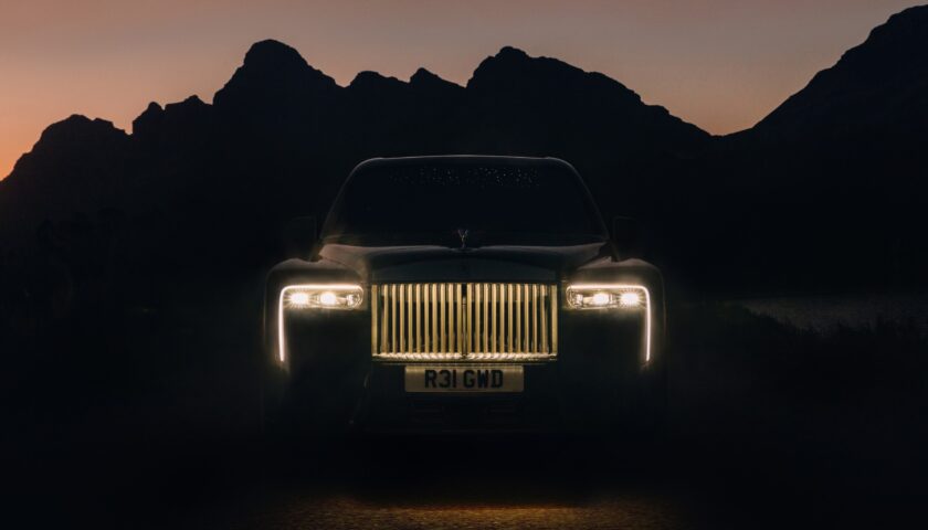Front design of the new 2025 Rolls Royce Cullinan Series II