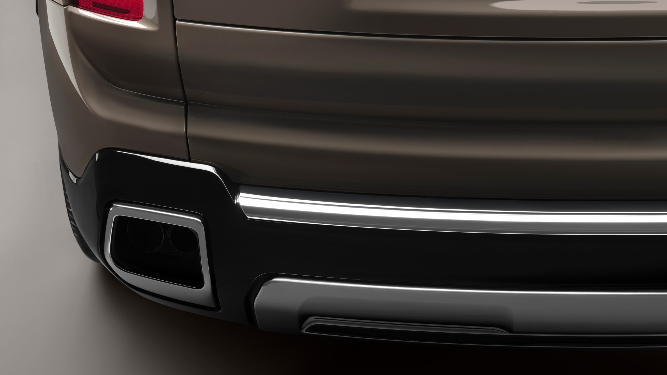 The rear design of the new 2025 Rolls Royce Cullinan Series II