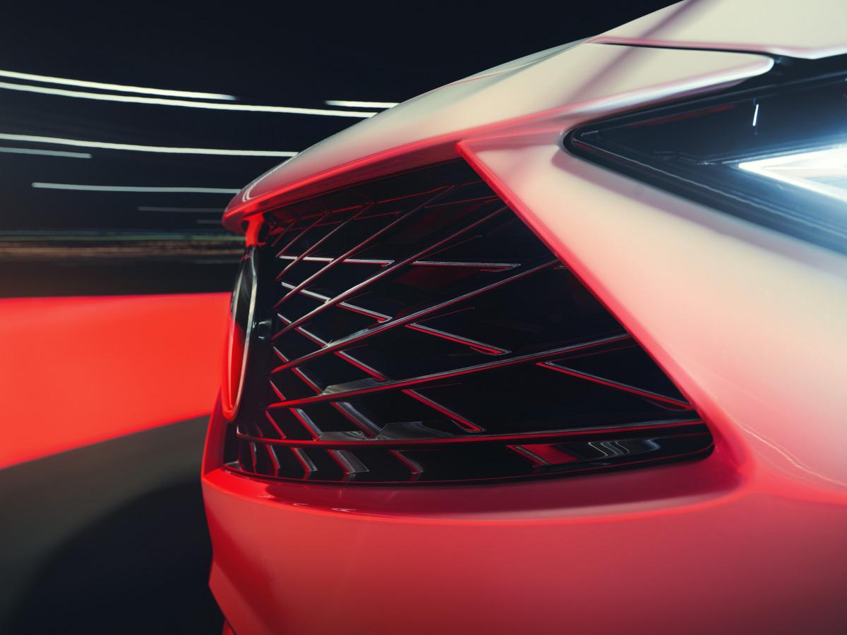 The new frameless Diamond Pentagon grille on the 2025 Acura MDX