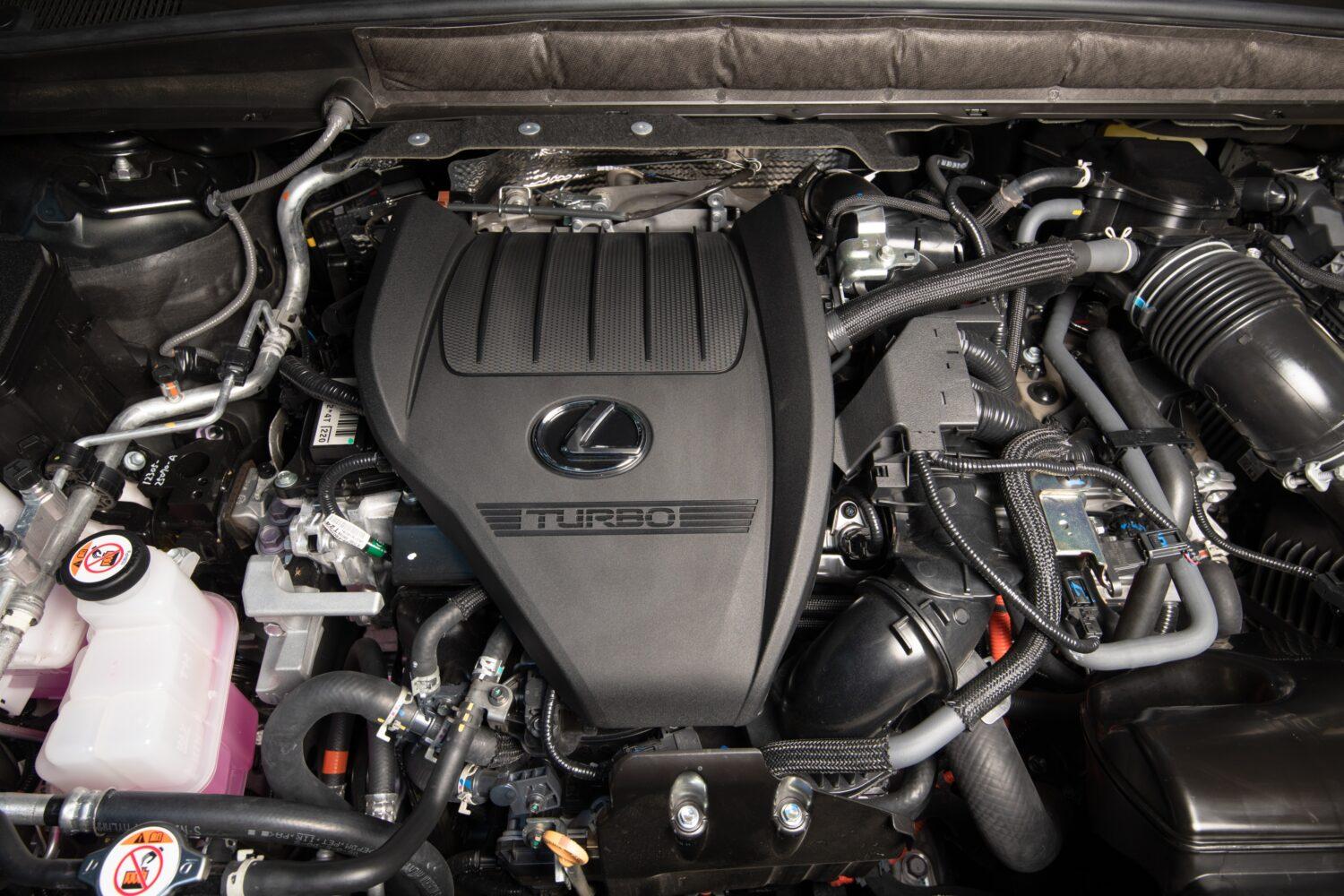 2025 Lexus RX 500h F SPORT Performance AWD engine