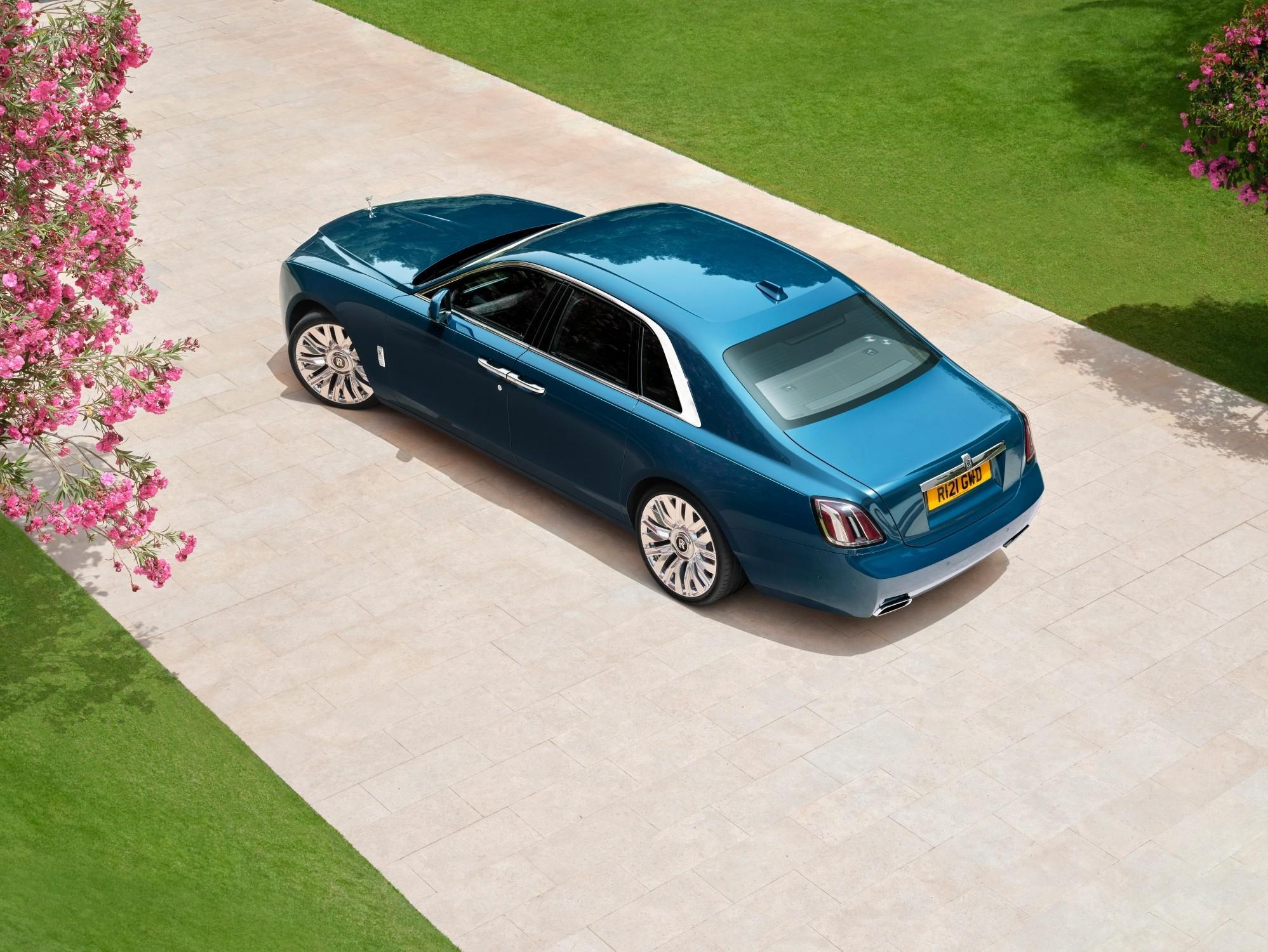 Rear view of the 2025 Rolls Royce Ghost Series II