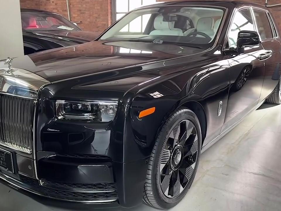 Price of Davido’s 2025 Rolls Royce Phantom in Nigeria