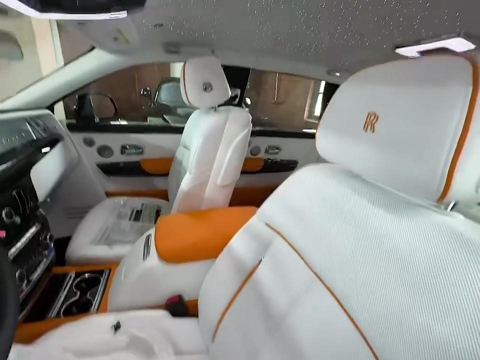 Things to know about Davido’s 2025 Rolls Royce Phantom