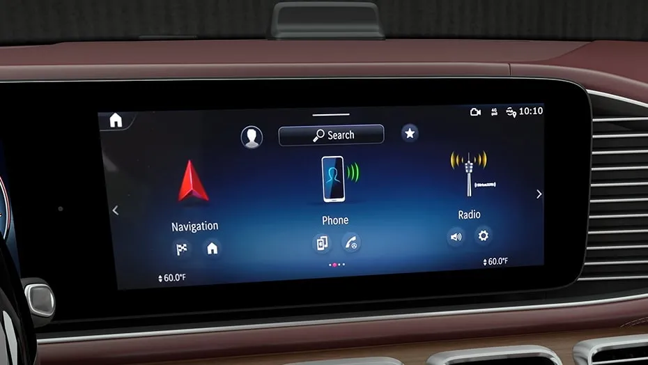 The large infotainment system on the 2025 Mercedes Maybach GLS 600
