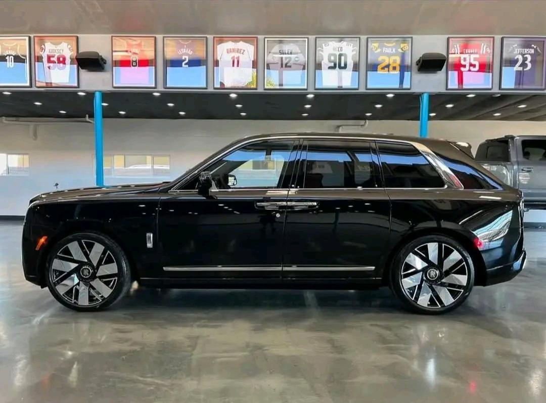 Victor Osimhen's 2025 Rolls-Royce Cullinan SUV
