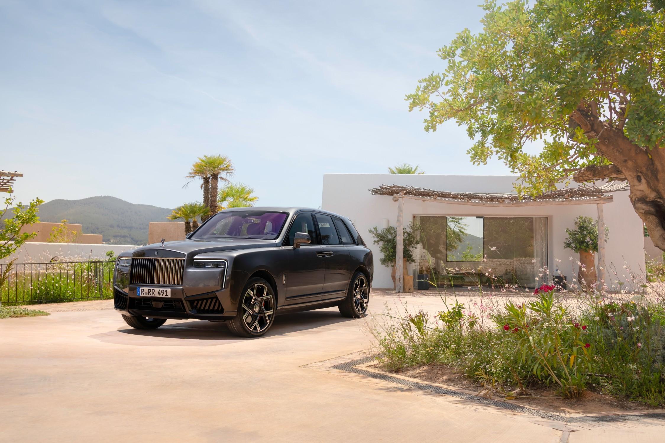 Price of Victor Osimhen’s 2025 Rolls-Royce Cullinan Series II in Nigeria