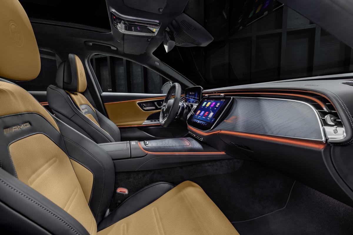 The interior design of the 2026 Mercedes-AMG E 53 Wagon