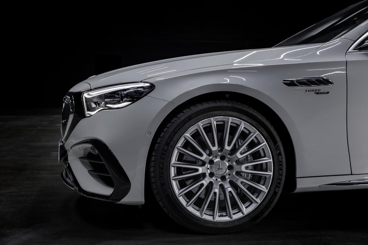 The standard 20-inch AMG 5-Twin Spoke wheel on the 2026 Mercedes-AMG E 53 Wagon