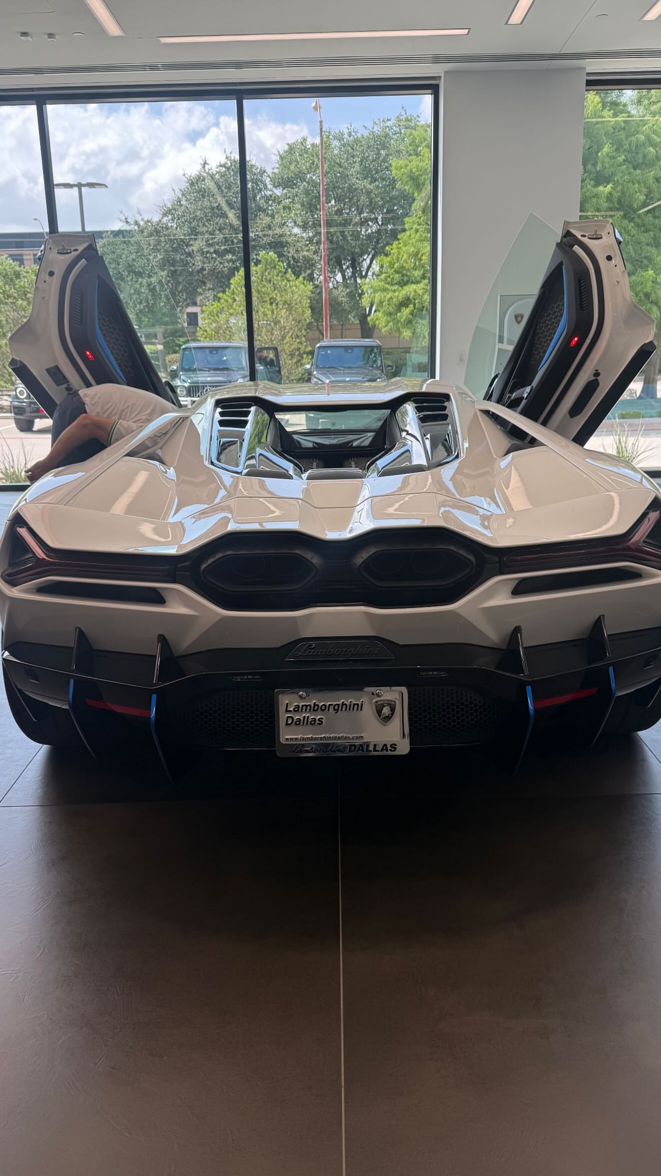 Specifications and price of Davido’s latest 2025 Lamborghini Revuelto hybrid in Nigeria