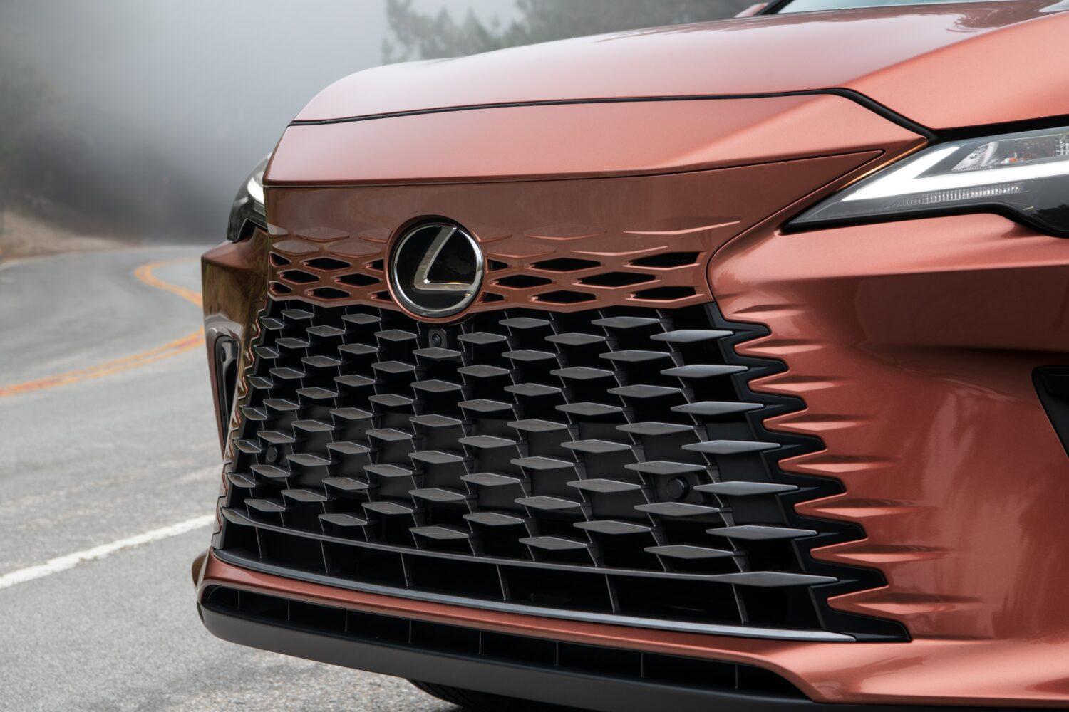 Front design of the 2026 Lexus RX
