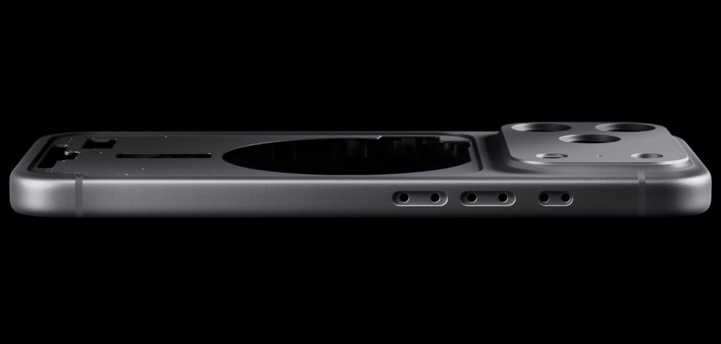The frame of the iPhone 17 Pro Max