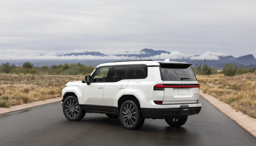 Side view of the 2026 Lexus GX
