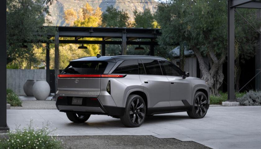 Specifications and price of the 2027 Toyota Highlander in Nigeria