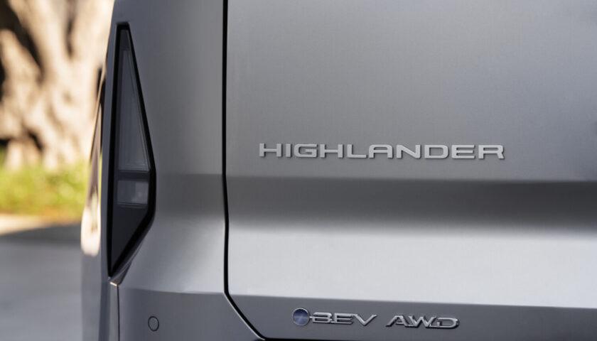 All-electric 2027 Toyota Highlander