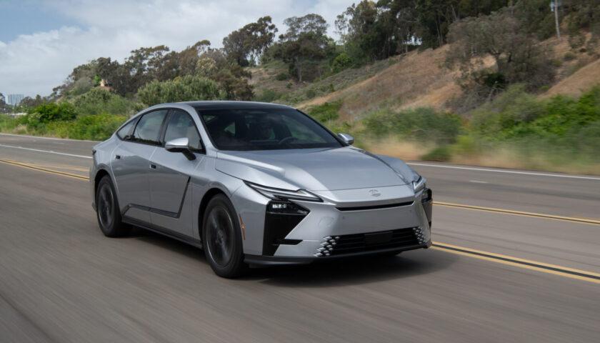 Exterior design of the 2027 Lexus ES