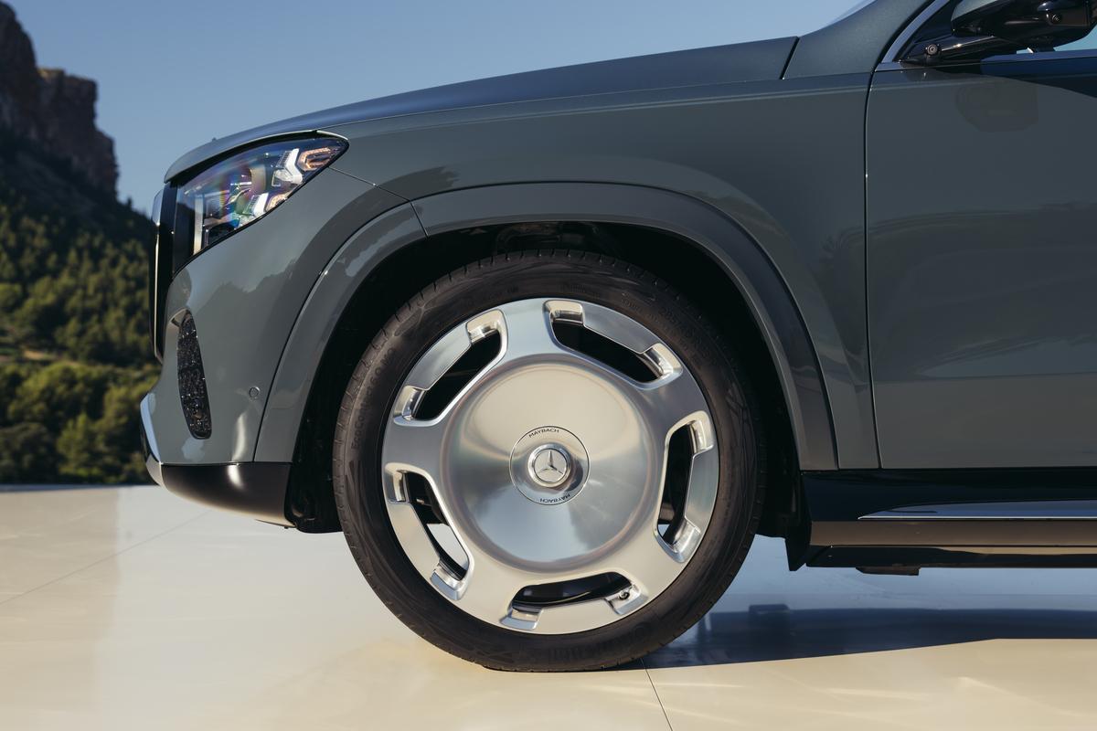 Wheels on the new 2027 Mercedes-Maybach GLS