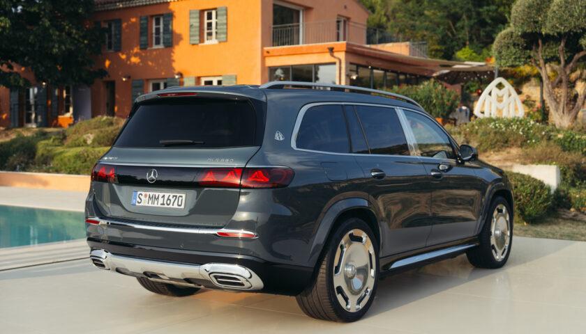 Rear design of the 2027 Mercedes-Maybach GLS 680